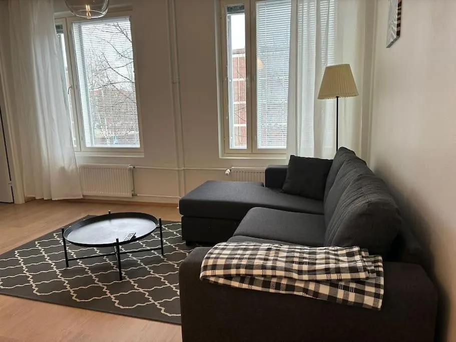 Apartment Kotimaailma - Tilava Kolmio Tikkurilassa Vantaa